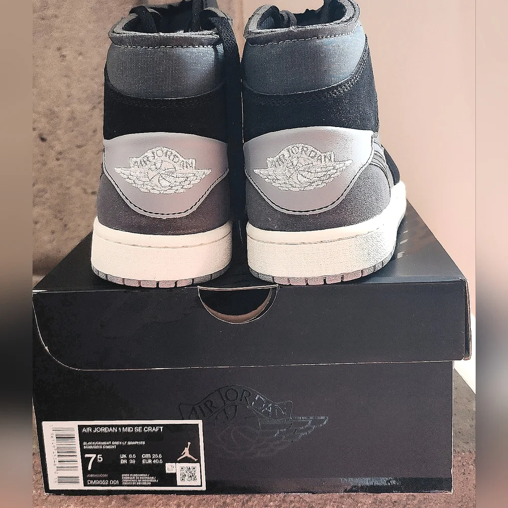 NIB Jordan 1 Mid SE Craft Inside Out Black Men's Size 7.5